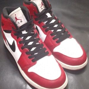 Air Jordan 1 Retro High OG Chicago Youth Size 6.5